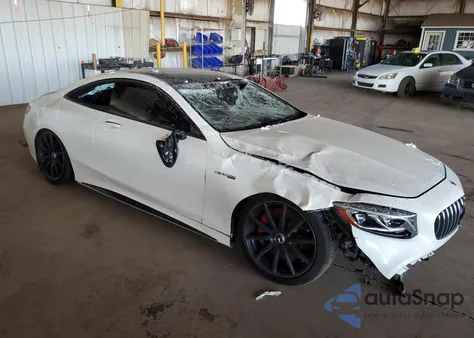 2018 Mercedes-Benz S 63 Amg z USA, uszkodzony, nr VIN WDDXJ8JB5JA033992